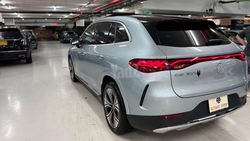 מרצדס-בנץ EQE SUV