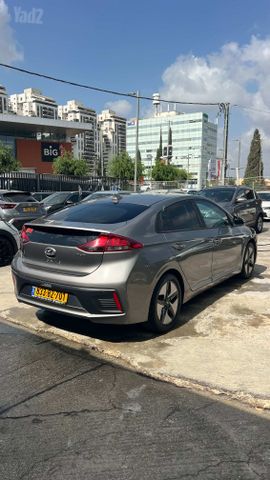 יונדאי איוניק