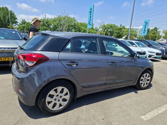 יונדאי i20
