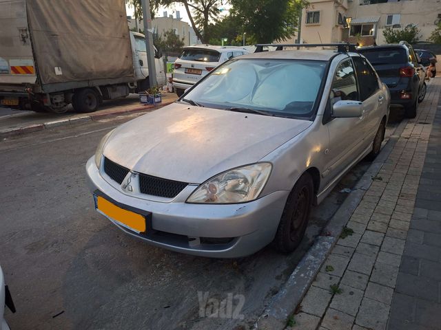 מיצובישי לנסר