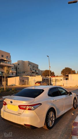 טויוטה קאמרי