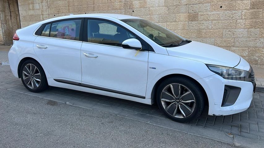 יונדאי איוניק