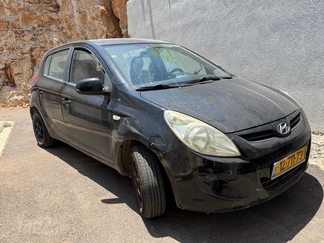 מודעת רכב יונדאי i20