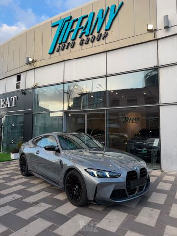 ב מ וו M4