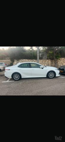 טויוטה קאמרי