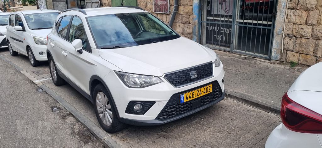 מודעת רכב סיאט ארונה