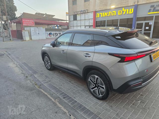 צ׳רי FX