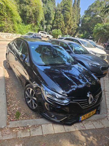 רנו מגאן