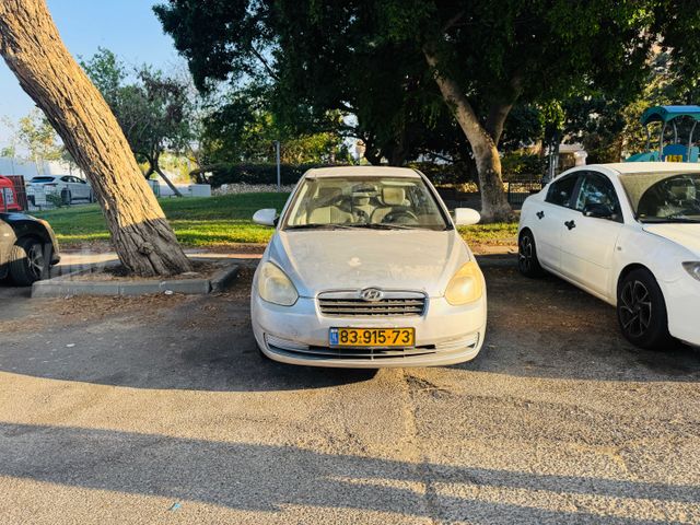 יונדאי אקסנט i25