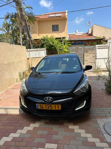 יונדאי i30