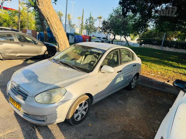 יונדאי אקסנט i25
