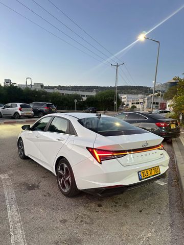 יונדאי אלנטרה