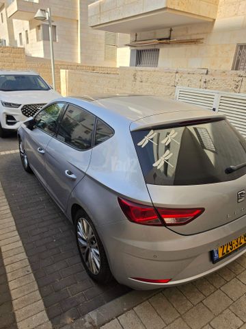 סיאט לאון