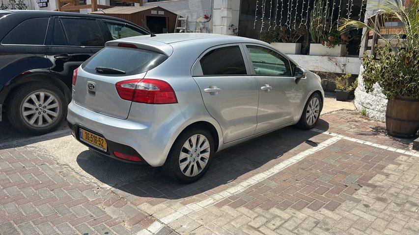 מודעת רכב קיה ריו