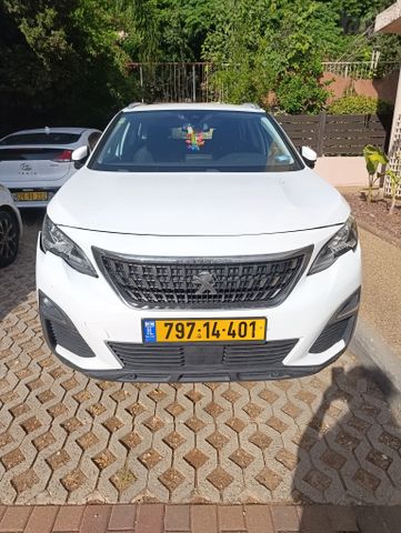 פיג'ו 3008