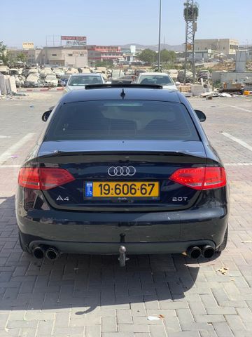 אאודי A4