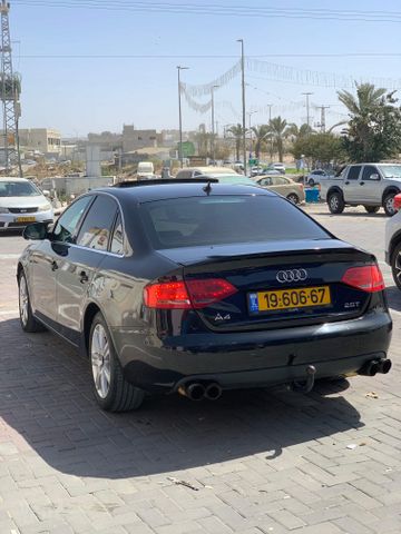אאודי A4