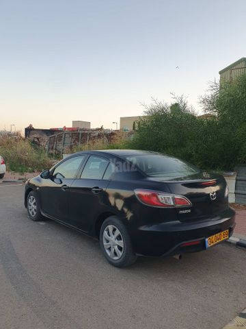מאזדה 3
