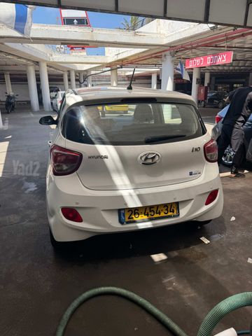 יונדאי i10