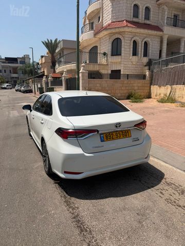 טויוטה קורולה