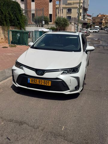מודעת רכב טויוטה קורולה