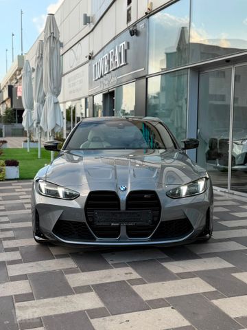 ב מ וו M4