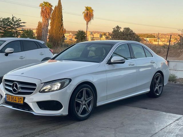 מודעת רכב מרצדס-בנץ C-class