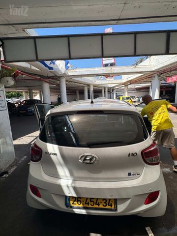 יונדאי i10