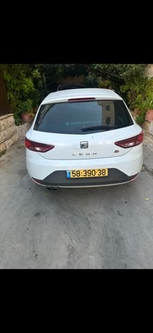 סיאט לאון