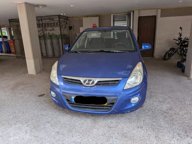 יונדאי i20