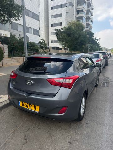 i30 Premium אוט׳ 1.6 (135 כ״ס) [2012-2015]