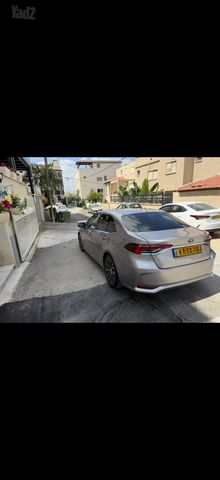 טויוטה קורולה
