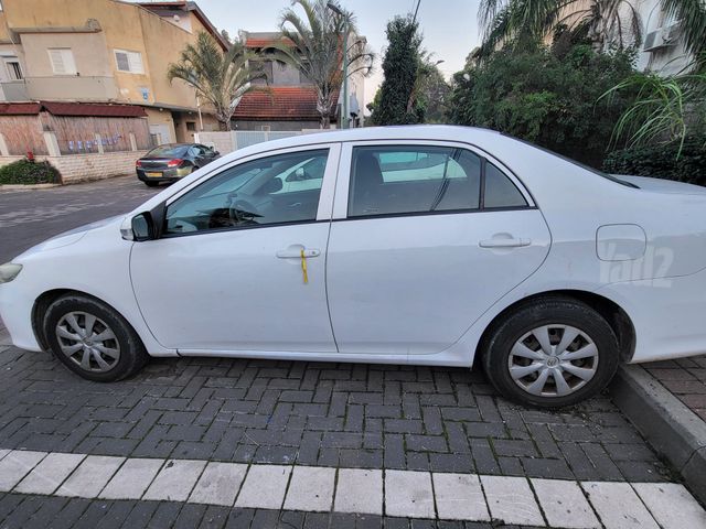 טויוטה קורולה