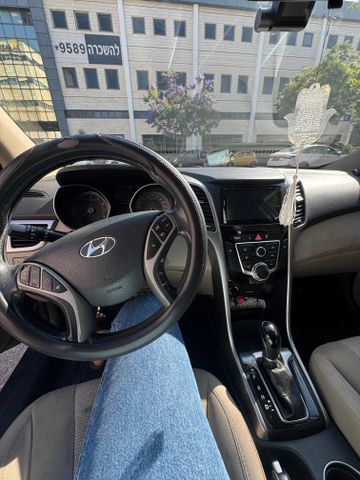 יונדאי i30