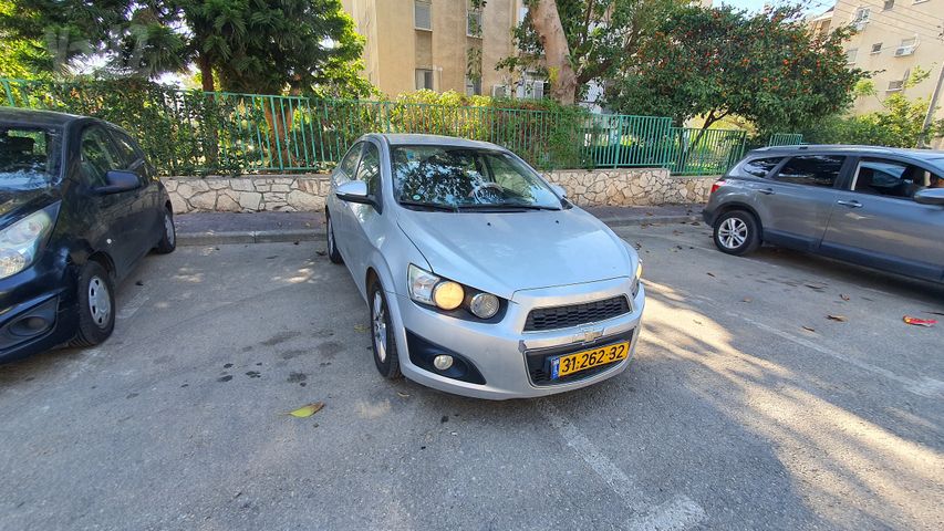 מודעת רכב שברולט סוניק