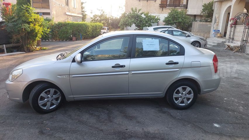 מודעת רכב יונדאי אקסנט i25
