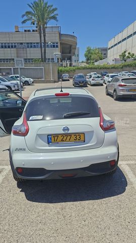 ניסאן ג'וק