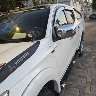מודעת רכב מיצובישי טרייטון / L200