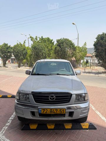 מאזדה B-series