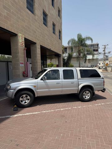 מאזדה B-series