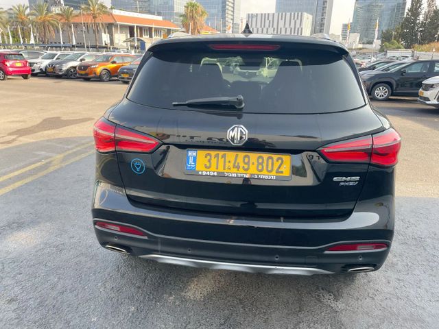 אם ג'י EHS PHEV