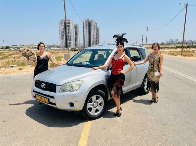 טויוטה RAV4