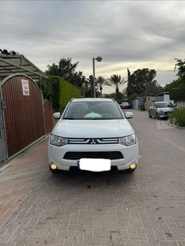 מודעת רכב מיצובישי אאוטלנדר