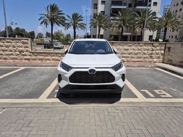 מודעת רכב טויוטה RAV4