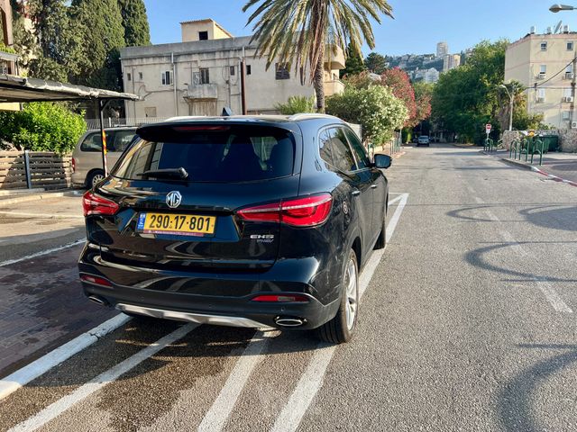 אם ג'י EHS PHEV