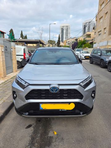 מודעת רכב טויוטה RAV4