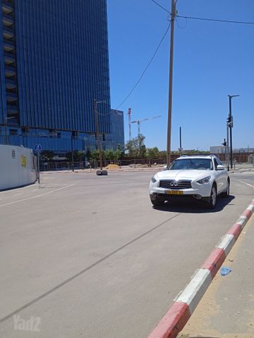 אינפיניטי FX37