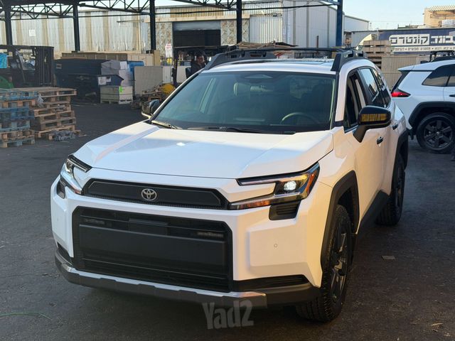 מודעת רכב טויוטה RAV4