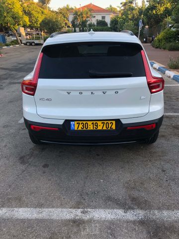 וולוו XC40