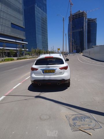אינפיניטי FX37
